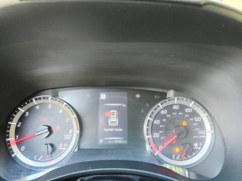 2020 Toyota Highlander LE