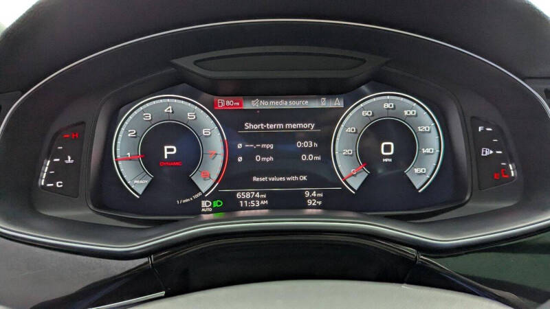 2022 Audi Q8 quattro Premium Plus 55 TFSI