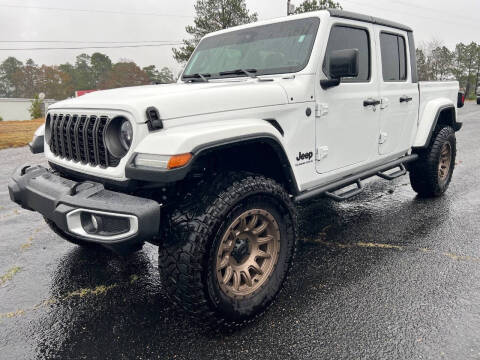 2024 Jeep Gladiator Sport S