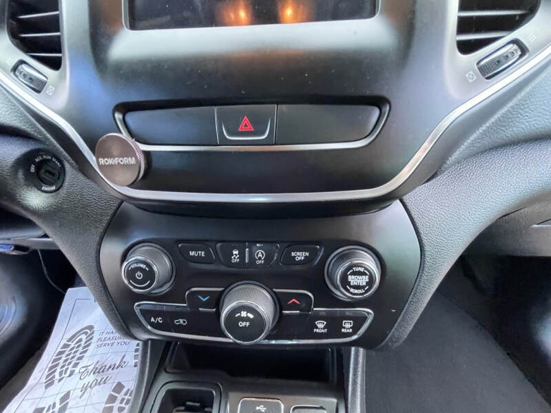 2019 Jeep Cherokee Latitude