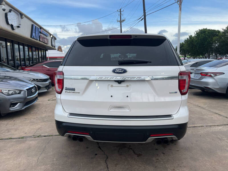 2018 Ford Explorer Platinum