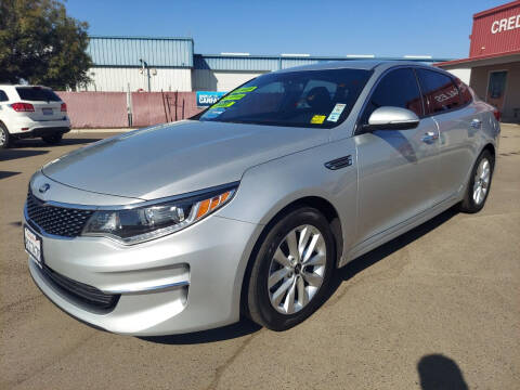 2018 Kia Optima for sale at Credit World Auto Sales in Fresno CA