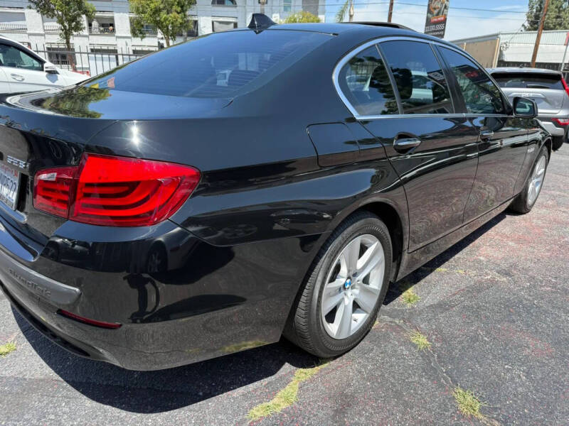 2012 BMW 5 Series 528i