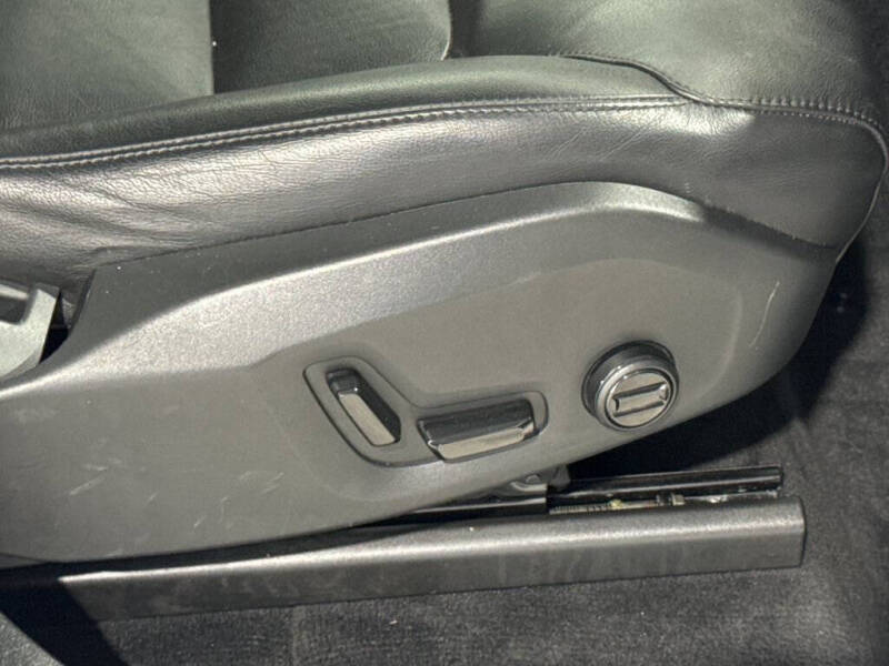 2022 Volvo XC90 T5 Momentum