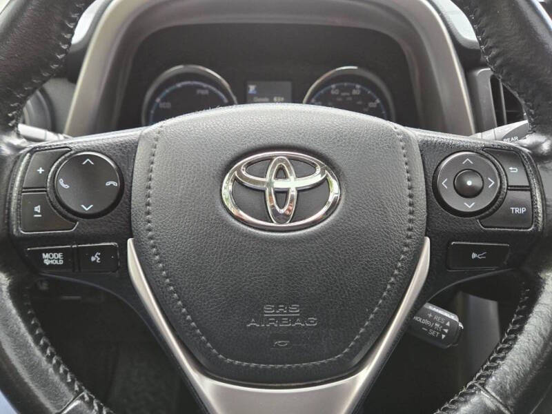 2018 Toyota RAV4 Hybrid XLE