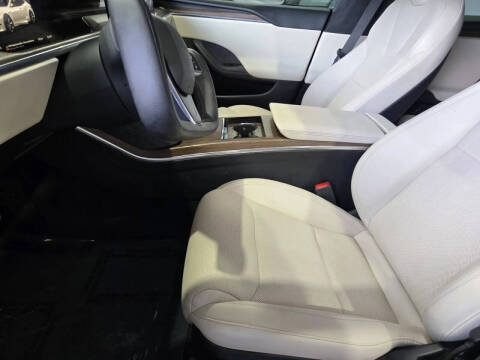 2022 Tesla Model S
