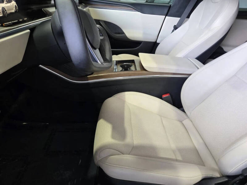 2022 Tesla Model S