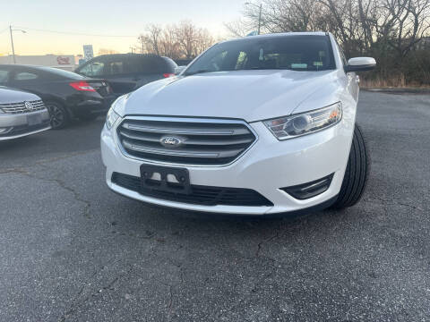 2015 Ford Taurus