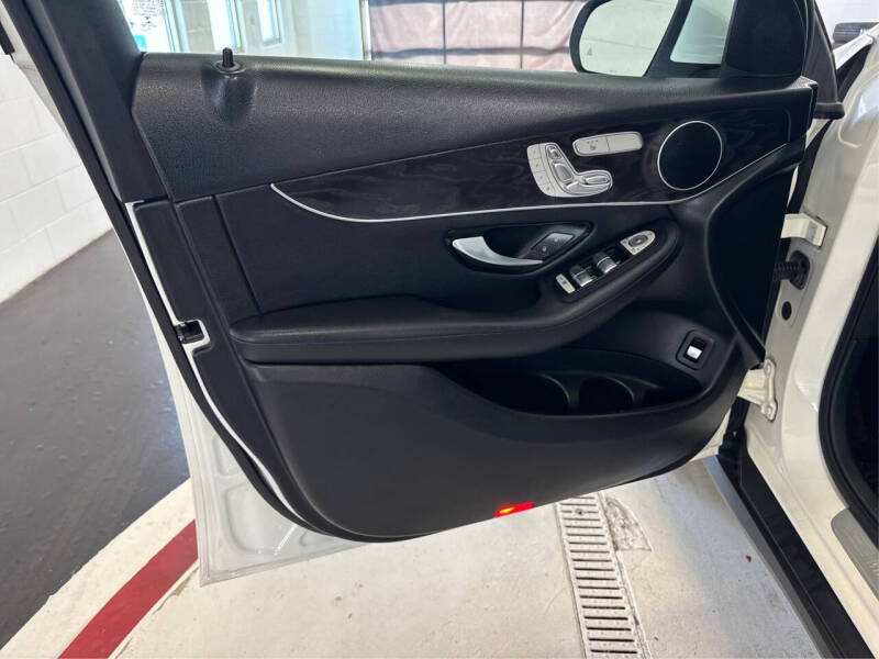 2018 Mercedes-Benz GLC GLC 300 4MATIC