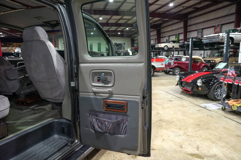 1999 GMC Savana G1500