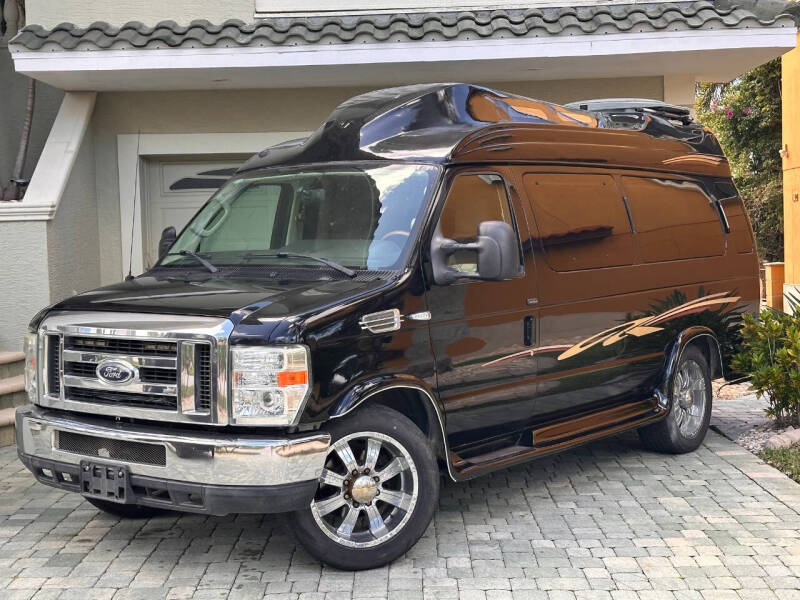2010 Ford E-Series E-350 SD XLT