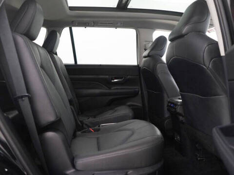 2025 Toyota Grand Highlander Platinum