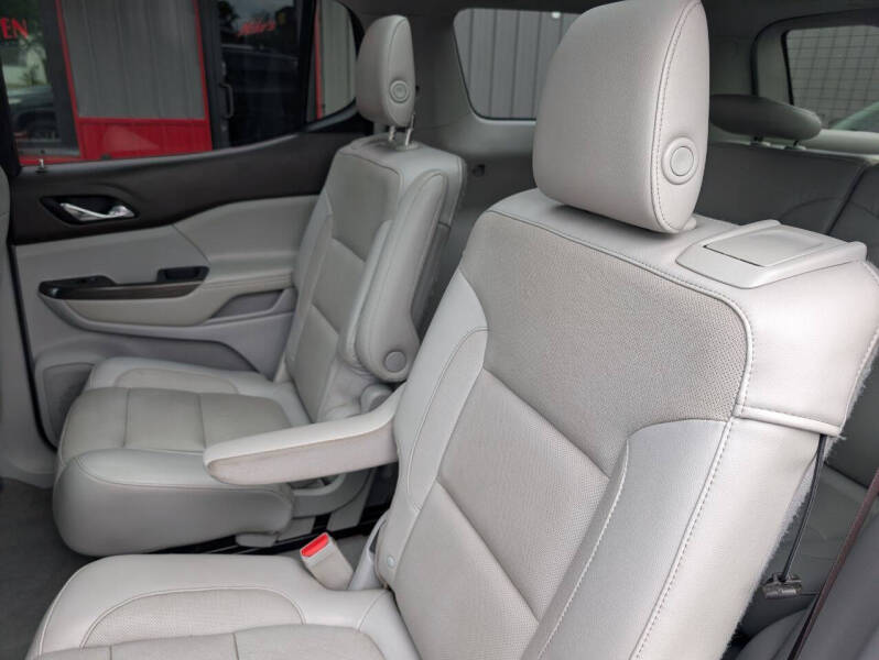 2017 GMC Acadia SLT-1