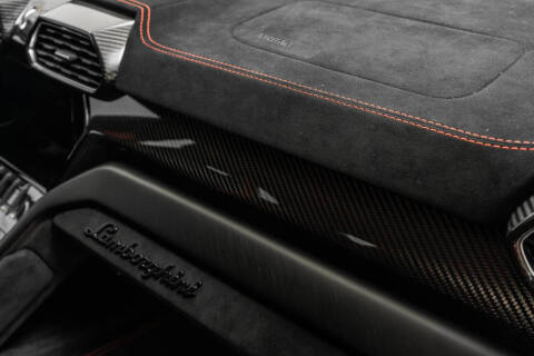 2024 Lamborghini Urus Performante