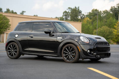2018 MINI Hardtop 2 Door for sale at The TOY BOX in Poplar Bluff MO