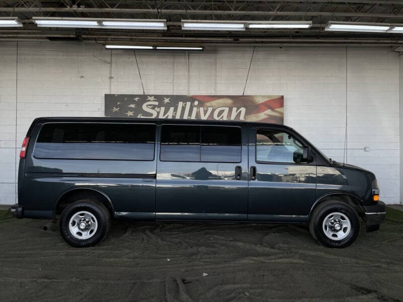 2017 Chevrolet Express LT 3500