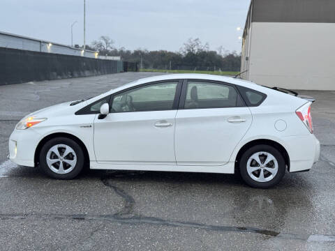 2015 Toyota Prius Two