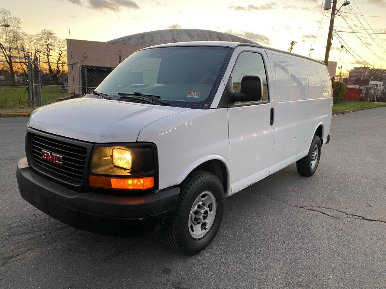 2009 gmc savana cargo van
