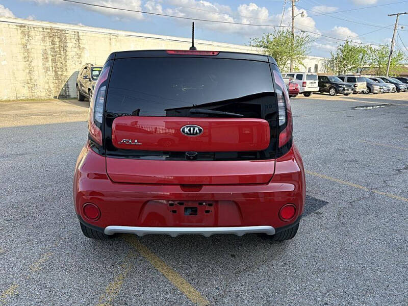 2017 Kia Soul +