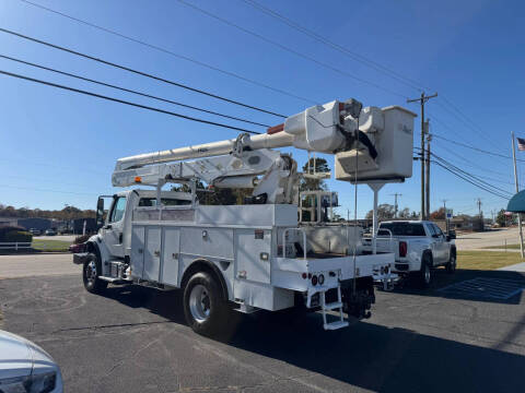 2015 Freightliner M2 106
