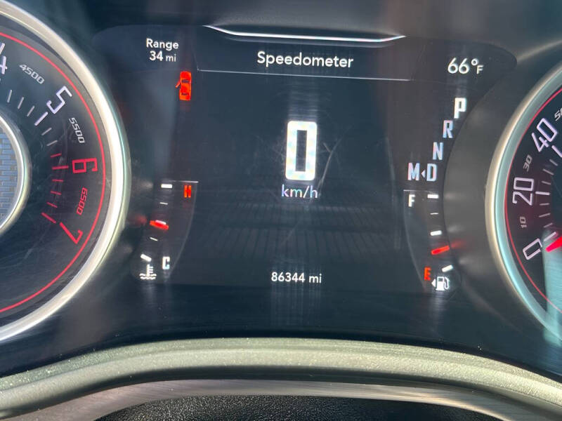 2015 Dodge Challenger R/T Shaker