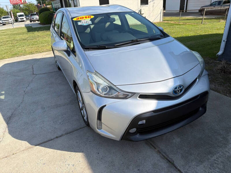 2016 Toyota Prius v
