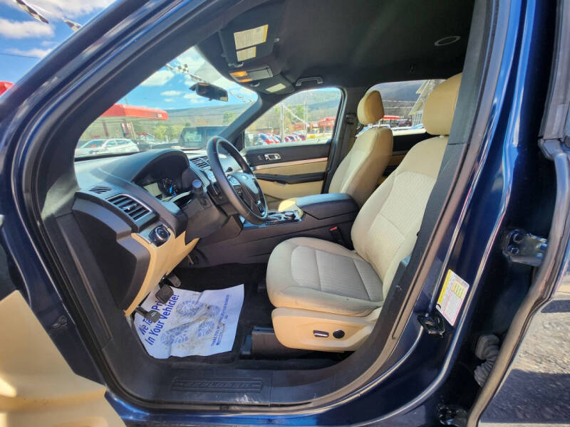 2017 Ford Explorer