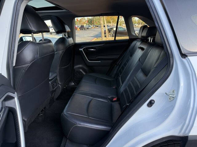 2020 Toyota RAV4 XLE Premium