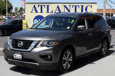 2020 Nissan Pathfinder SV