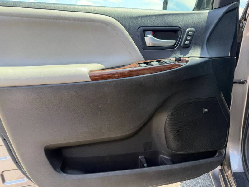 2017 Toyota Sienna
