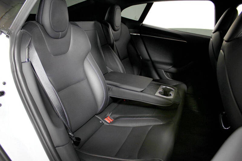 2022 Tesla Model S Plaid