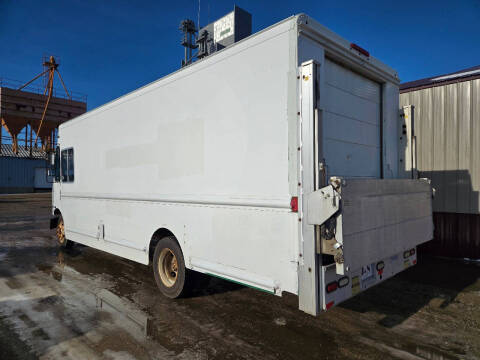 2010 Freightliner MT45 Chassis