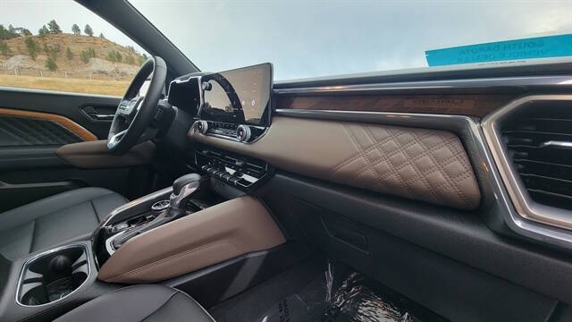 2024 GMC Canyon Denali