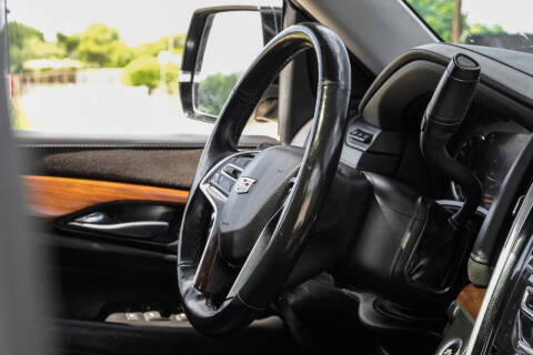 2018 Cadillac Escalade ESV Luxury
