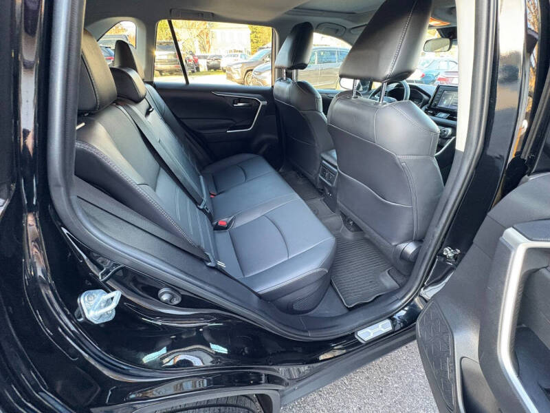 2021 Toyota RAV4 Hybrid XLE Premium