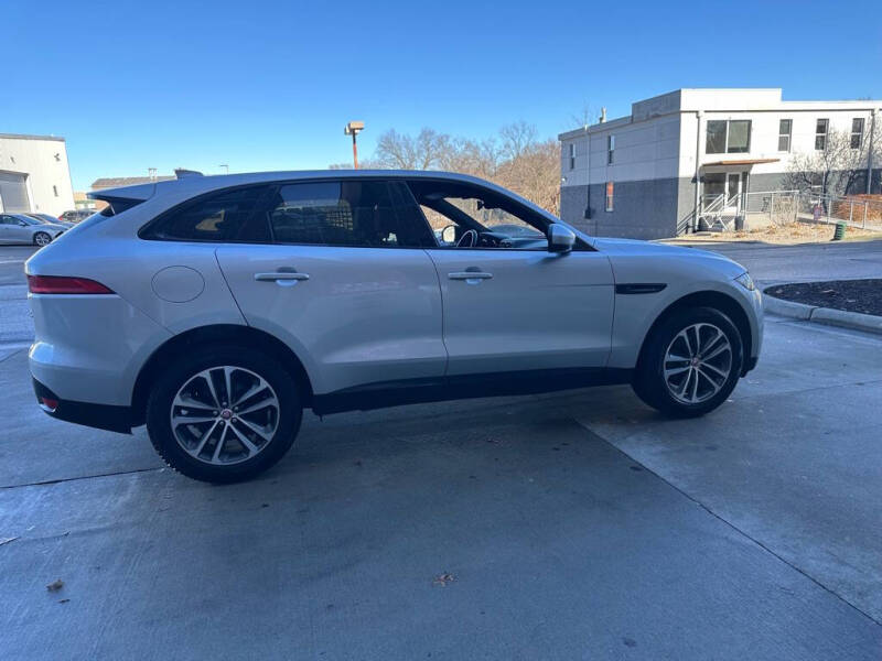 2019 Jaguar F-PACE 25t Premium