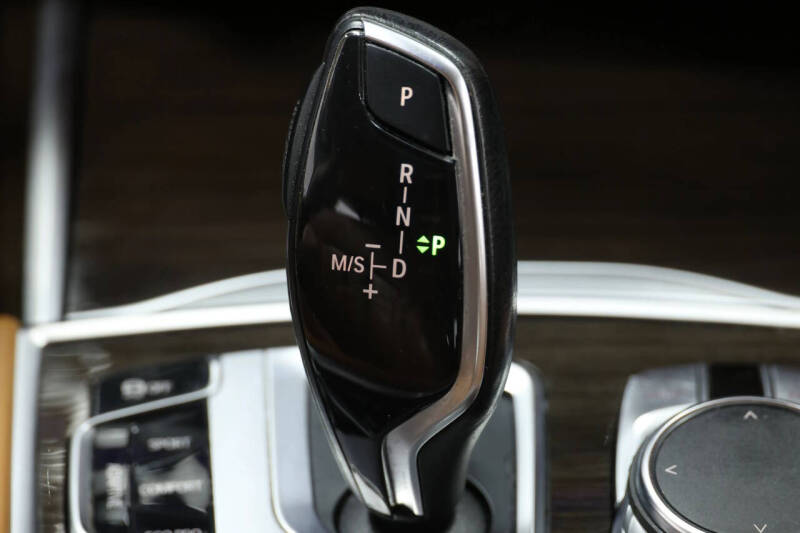 2016 BMW 7 Series 750i xDrive