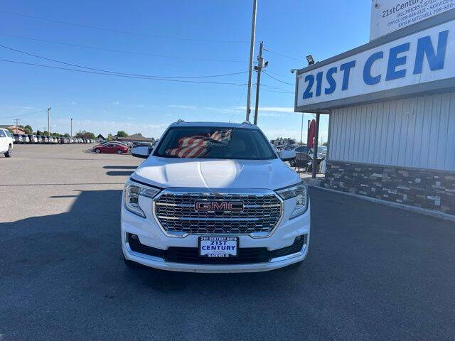 White 2023 GMC Terrain Denali AWD Denali 4dr SUV 2
