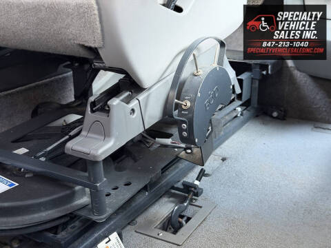 2015 Toyota Sienna LE Mobility 7-Passenger