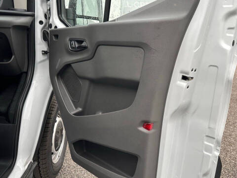 2025 Ford Transit