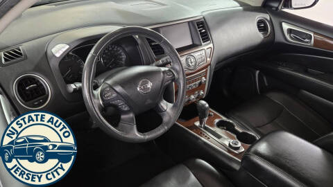 2017 Nissan Pathfinder Platinum