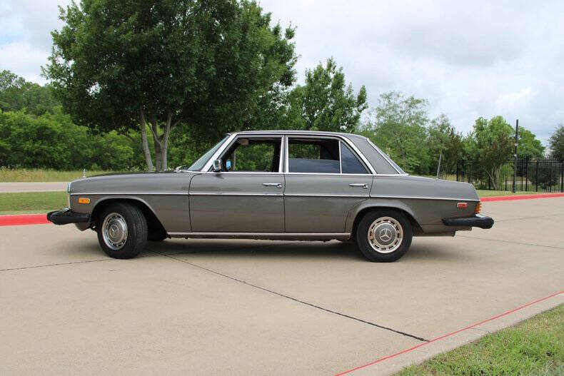 1976 Mercedes-Benz 300-Class