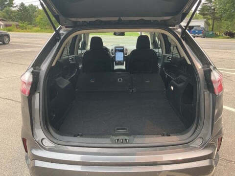 2022 Ford Edge SE