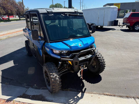 2023 Can-Am Defender Max Limited Cab HD10