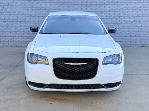 2019 Chrysler 300