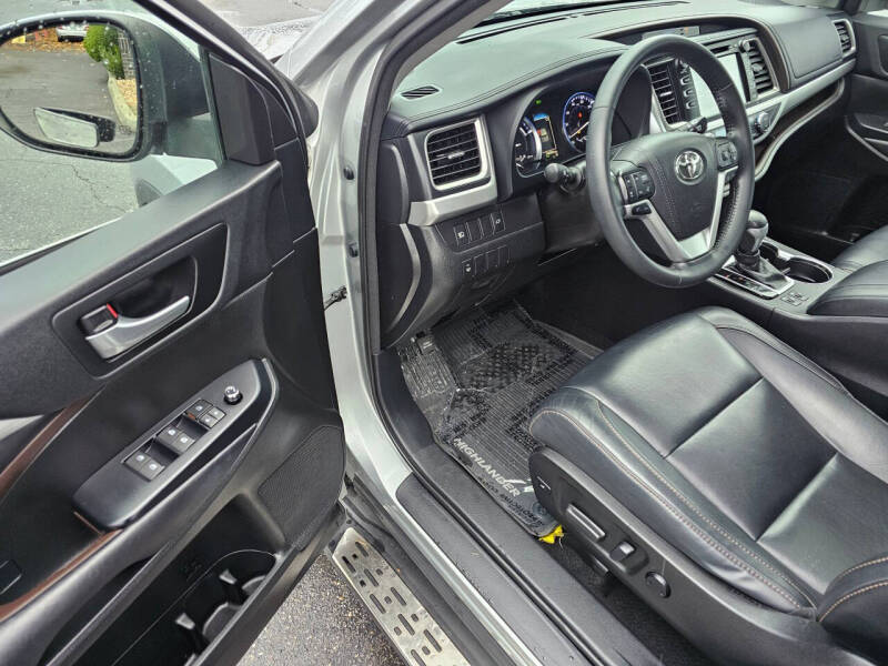 2017 Toyota Highlander Hybrid XLE