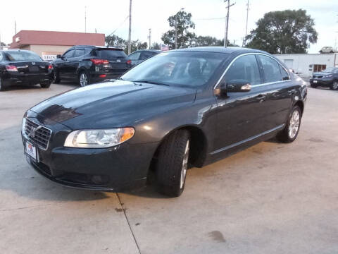 2009 Volvo S80 for sale at EURO MOTORS AUTO DEALER INC in Champaign IL