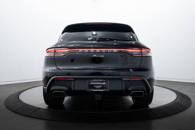 2025 Porsche Macan