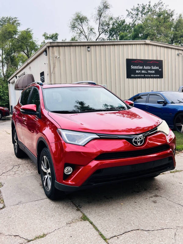 2016 Toyota RAV4 XLE's photo