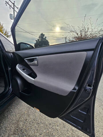 2013 Toyota Prius Four